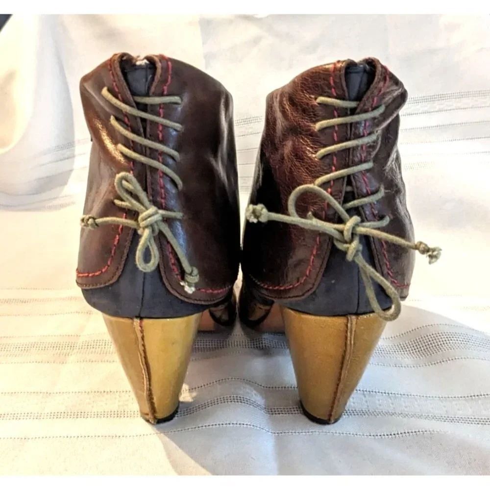 True Religion Leather Cuff Pirate Booties Tricolor Handmade Lace Suede Size 10 - Picture 2 of 8